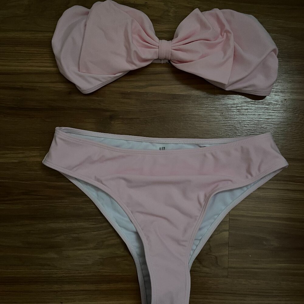 NWOT SHEIN bow light pink bikini L